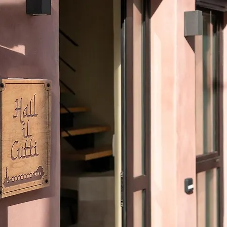 Hall Il Cutti Apartment *