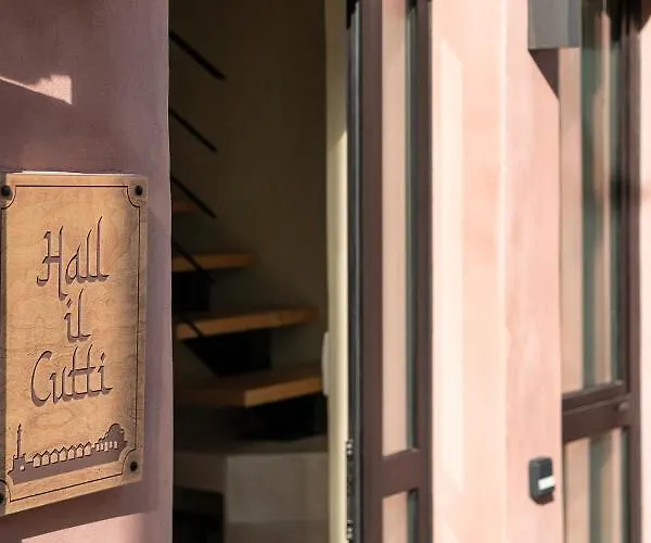 Hall Il Cutti شقة *